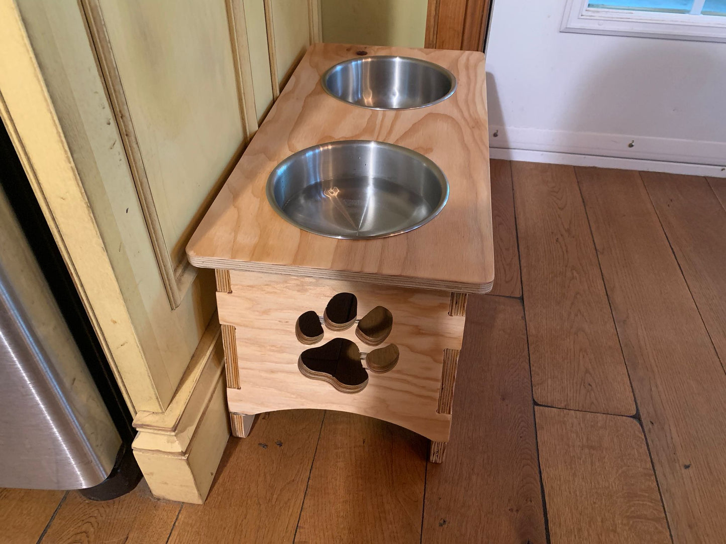 Custom made Dog food station 2 bowls - Design 1